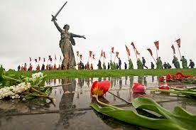 Волгоград День Победы.jpg Волгоград 1.jpg